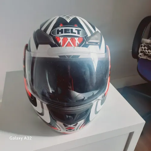 CAPACETE HELT HIPPO ROBOCOP