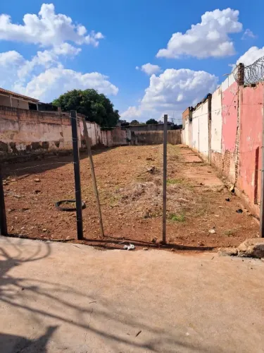 Terreno à venda - Bairro São José | Araraquara/SP