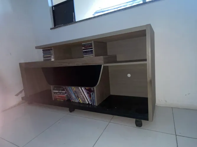 Rack marrom e preto 