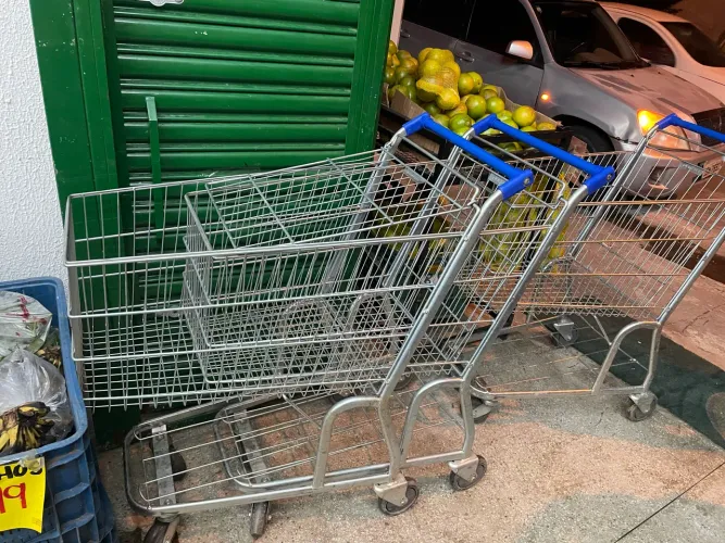 Carrinho 130 L para supermercado- 5 unidades disponível 