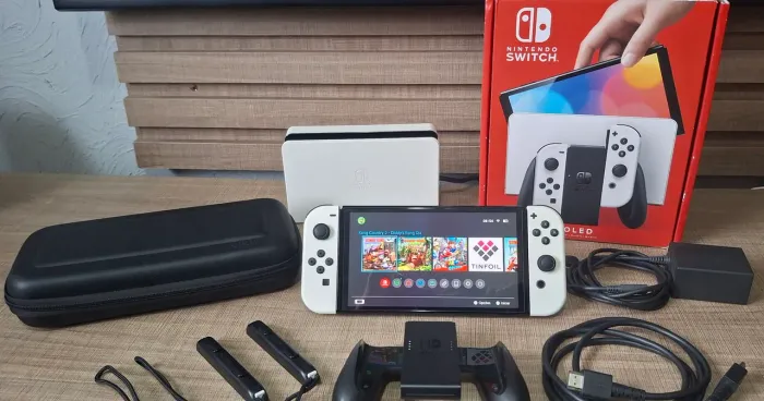Nintendo Switch Oled Desbloqueado Impecável com caixa e loja ativa