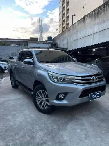 Toyota Hilux CD SRX 4X4 2.8 TDI 16V Diesel Aut. 2018