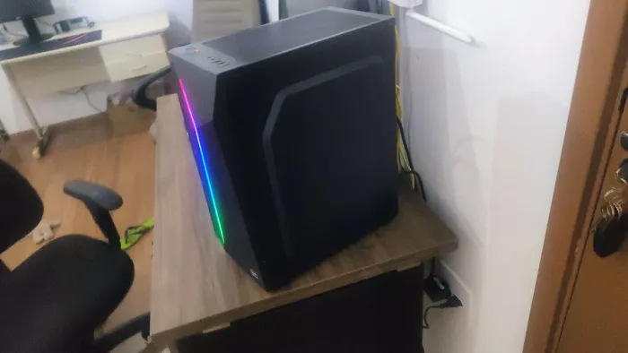 PC Ryzen 5600G 16 de ram 256 SSD