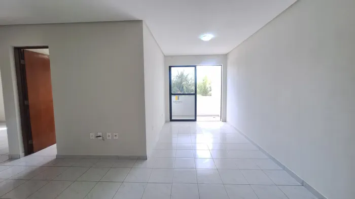 Apartamento Grande, Preço Pequeno! Portal do Sol, 80m², 3 Quartos, Suíte, Sacada, R$ 260 M