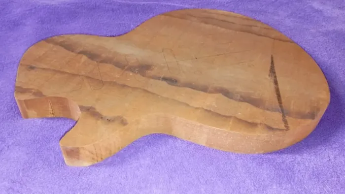 Corpo da Guitarra modelo Scandurra Cedro 