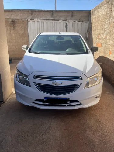 Chevrolet Onix Hatch LT 1.0 8V Flex Power Mec. 4P 2015