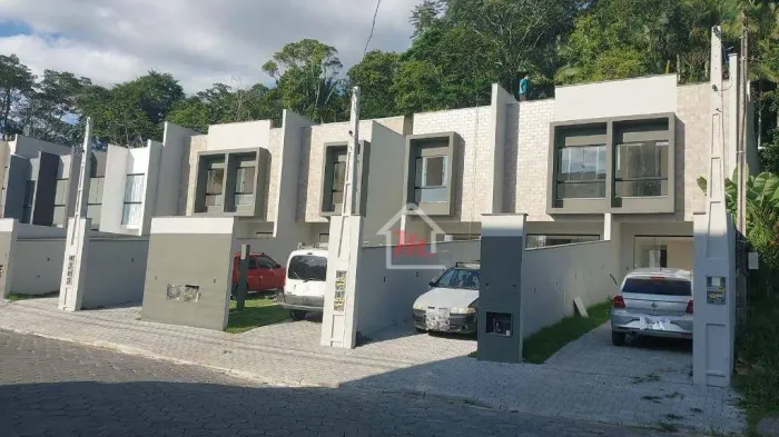 Sobrado com 2 suítes à venda, 101 m² por R$ 449.000 - Itoupavazinha - Blumenau/SC