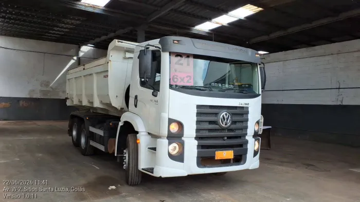 Volkswagen 24.280 E Constellation 6x2 2p (diesel)(E5) 2020/2021 Vamos Seminovos Goiania