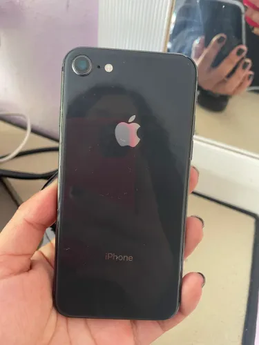 iPhone 8
