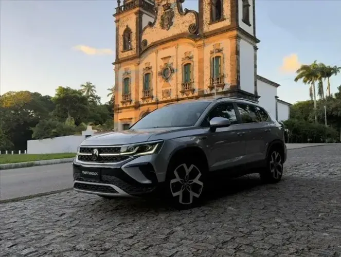 Volkswagen Taos Highline 1.4 250 TSI Flex AUT 2024