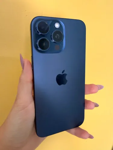 Vendo iPhone 15 pro max 256Gb