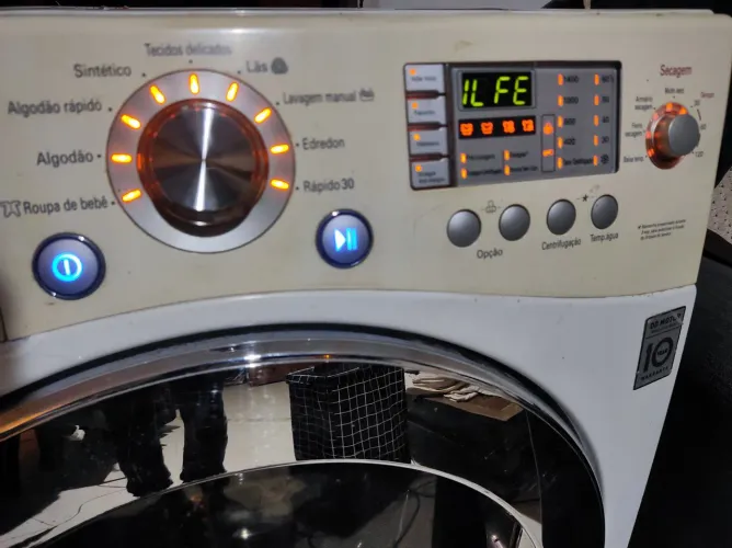 Lava e Seca LG 8,5kg 127v EXCELENTE