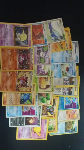 Lote de cartas Pokémon 