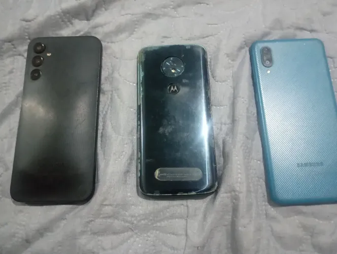 Vendo 03 Celulares para Reparo
