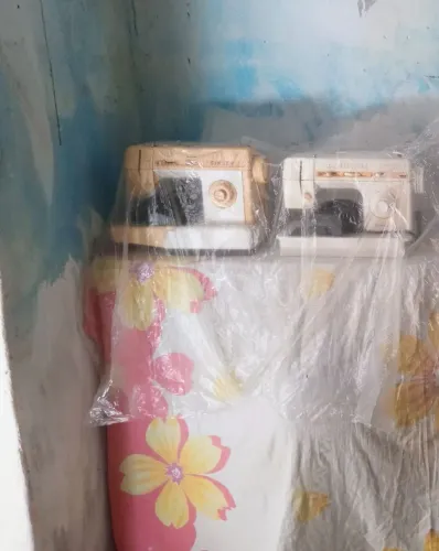 Todas em perfeita condições uma delas falta o motor