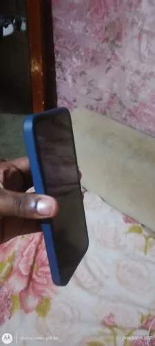 Vendo celular, menos de um ano de uso A16 256