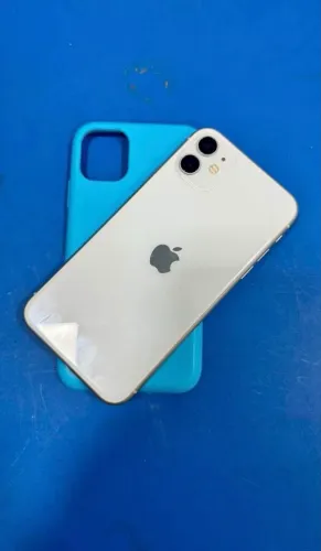 Vendo iPhone 11 de 64 gb top