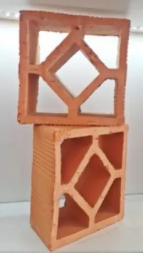 Elemento vazado inclinado de ceramica