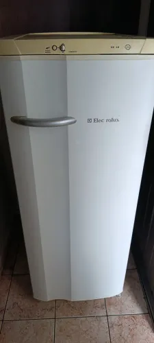 Geladeira Electrolux funcionando - R$ 450