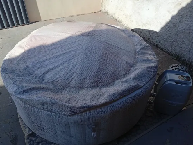 Spa Inflável Ofurô + Bomba Aquecedora + Capa
