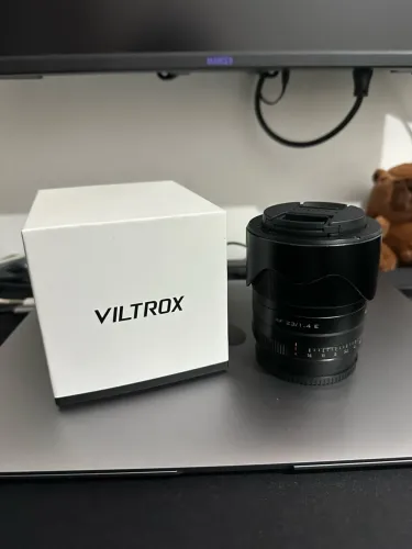 Viltrox AF 23mm F1.4 Sony E-Mount - Estado de Nova