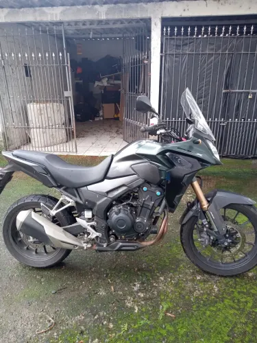 Moto pouco rodada sem detalhes!
