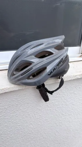 Capacete para Ciclismo Vultro Venom - Tamanho M (Usado)