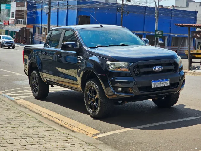 Ford Ranger XLS 2.5 16V 4X2 CD Flex 2019