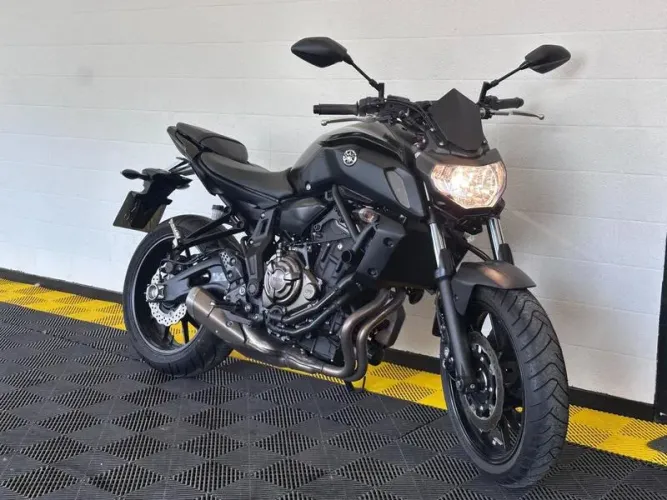 YAMAHA MT07 ABS 2023