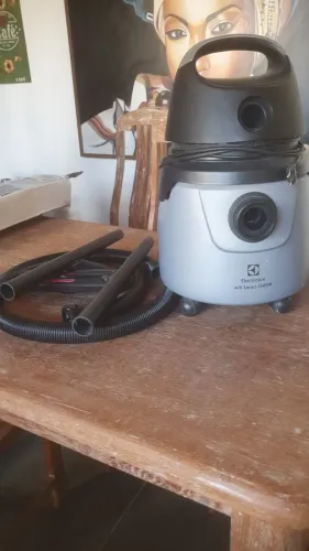 Aspirador de pó eletrolux A10 1400w