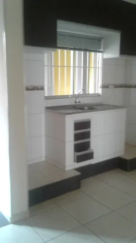 Kitinete 1 Quarto a 800 metros UFTPr
