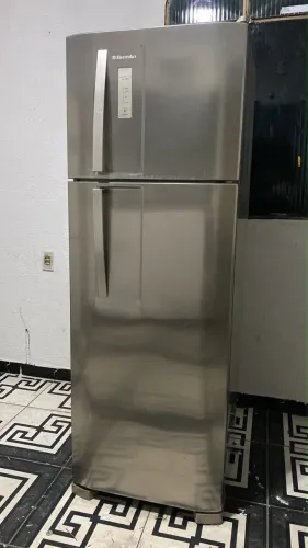 Geladeira Electrolux inox