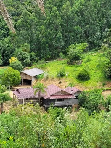 Sítio 26 hectares, c/2 açudes e 4 quartos