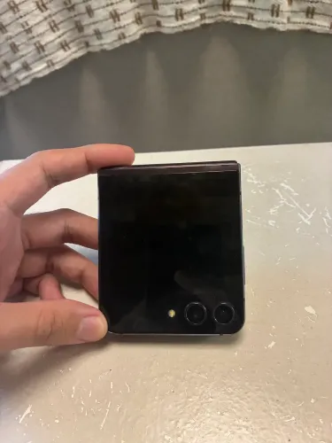 Samsung Z Flip 5