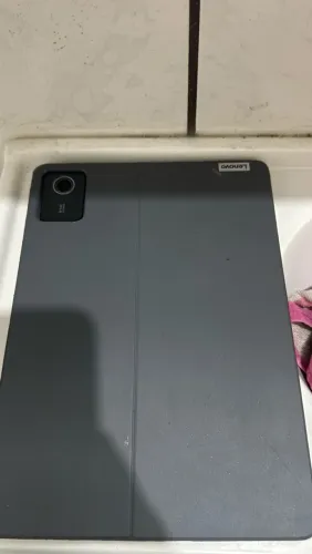 Vende- se Lenovo Tab M11