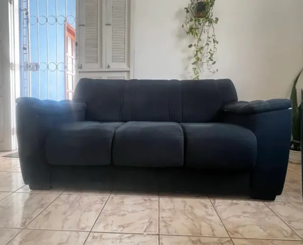 R$700,00 - VENDO CONJUNTO DE ESTOFADOS, BOM ESTADO DE CONSERVAÇÃO