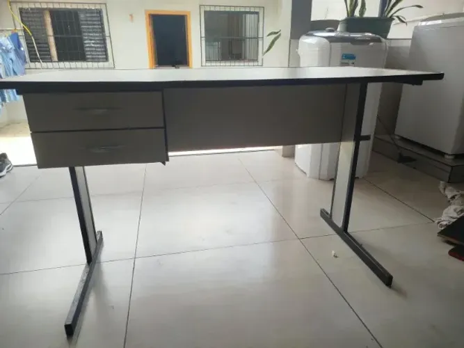 Mesa de escritorio (Doação)