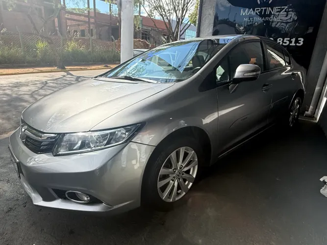 Honda Civic Sedan LXR 2.0 Flexone 16V Aut. 4P 2014