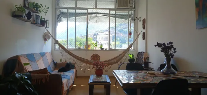 Apartamento mobiliado - valor inclui condomínio e IPTU