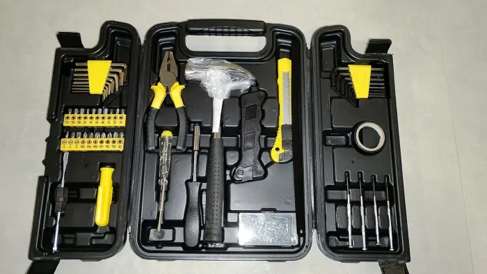 Maleta de ferramentas para pequenos reparos, nova, sem uso.