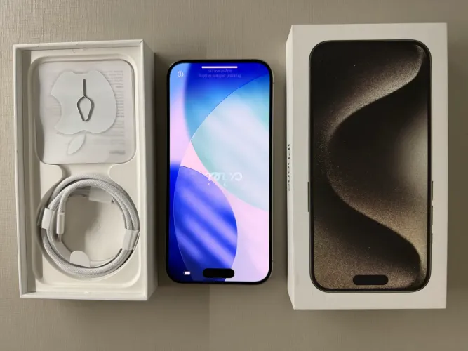 iPhone 15 Pro 256GB Titânio Natural c/ Nota Fiscal + Caixa + Cabo