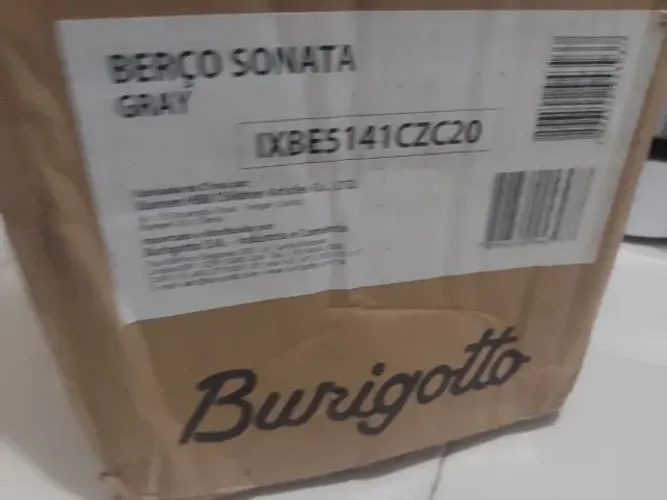 Vendo berço novinho que acabou de chegar da (Burigotto-Sonata.)