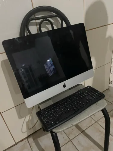 Monitor Apple 