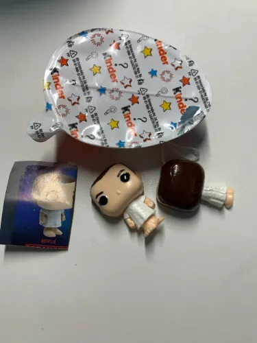 Eleven Stranger Things kinder joy