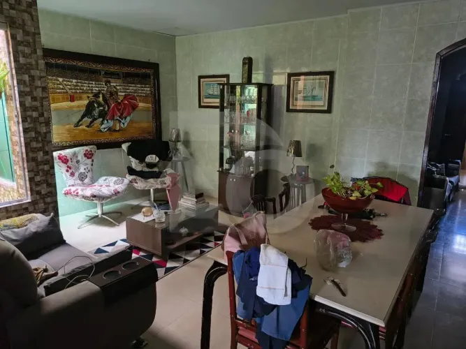 Casa no Bairro Dom Luciano com 2 Quartos, 2 Banheiros e Garagem