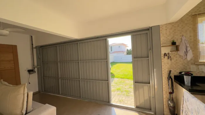 Vendo portão de ferro