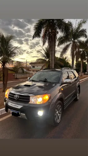 Toyota Hilux SW4 SRV D4-d 4X4 3.0 TDI Dies. AUT 2011
