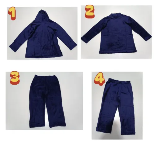 (Kits para crianças de 4 anos) com 4 peças: 2 blusas 2 calças, cada um por 147