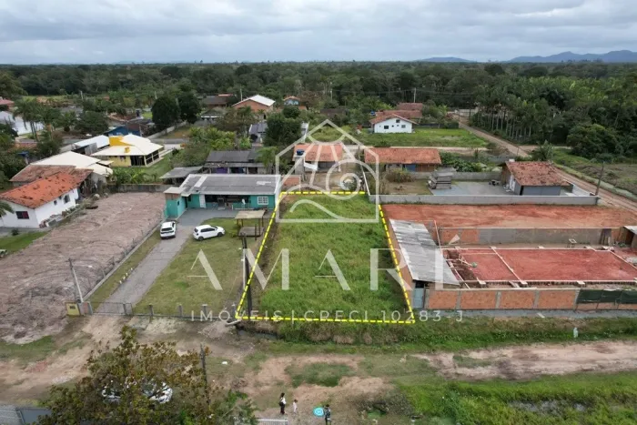 Ótimo Terreno com 525m2 Escriturado á Venda em São Francisco do Sul na Praia do Ervino