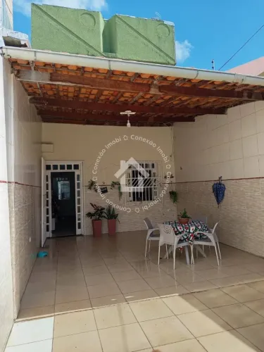 Casa à Venda com 4 Quartos no Bairro Cirurgia